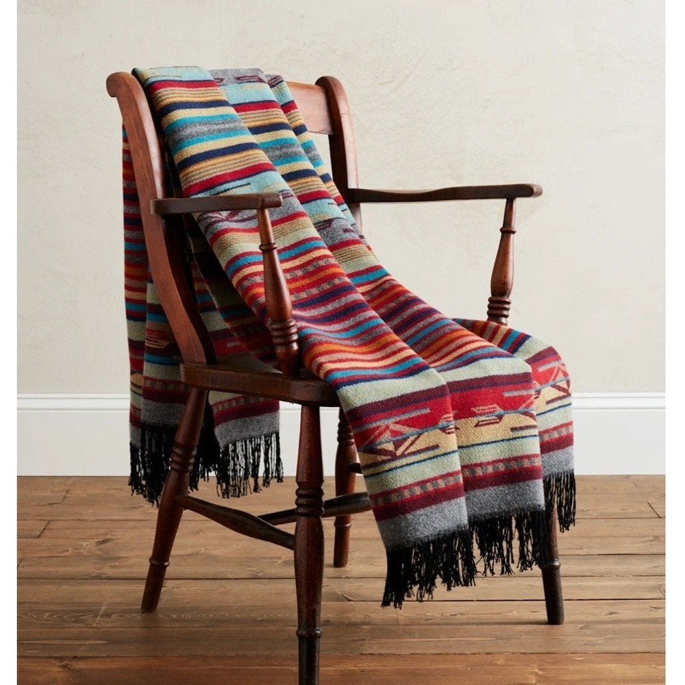 Pendleton Chimayo Garnet Grey 100% Wool Throw Blanket Fringe Made in USA Boho